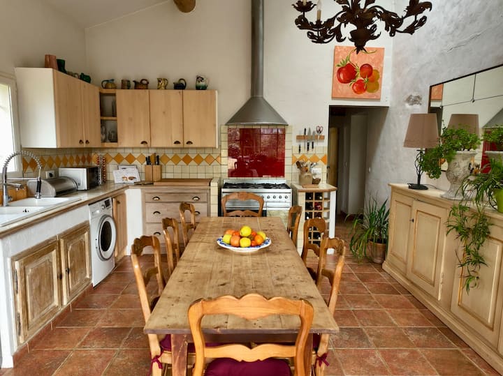 Salon — Maison du Pont Julien